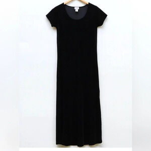 Cassini black crushed velvet short sleeve pullover maxi dress, size Medium, LBD